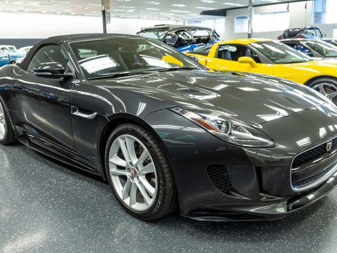 Used 2016 Jaguar F-TYPE S image 5