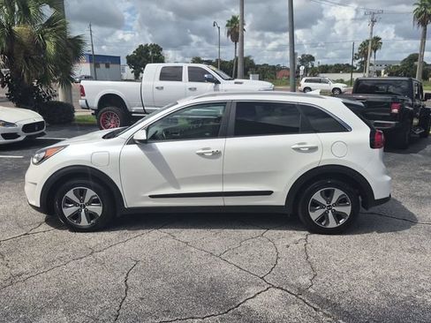 Used 2019 Kia Niro LX FWD image 8