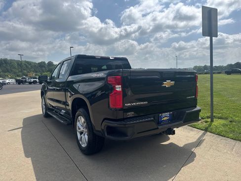 Used 2021 Chevrolet Silverado 1500 Custom AWD/4WD image 8