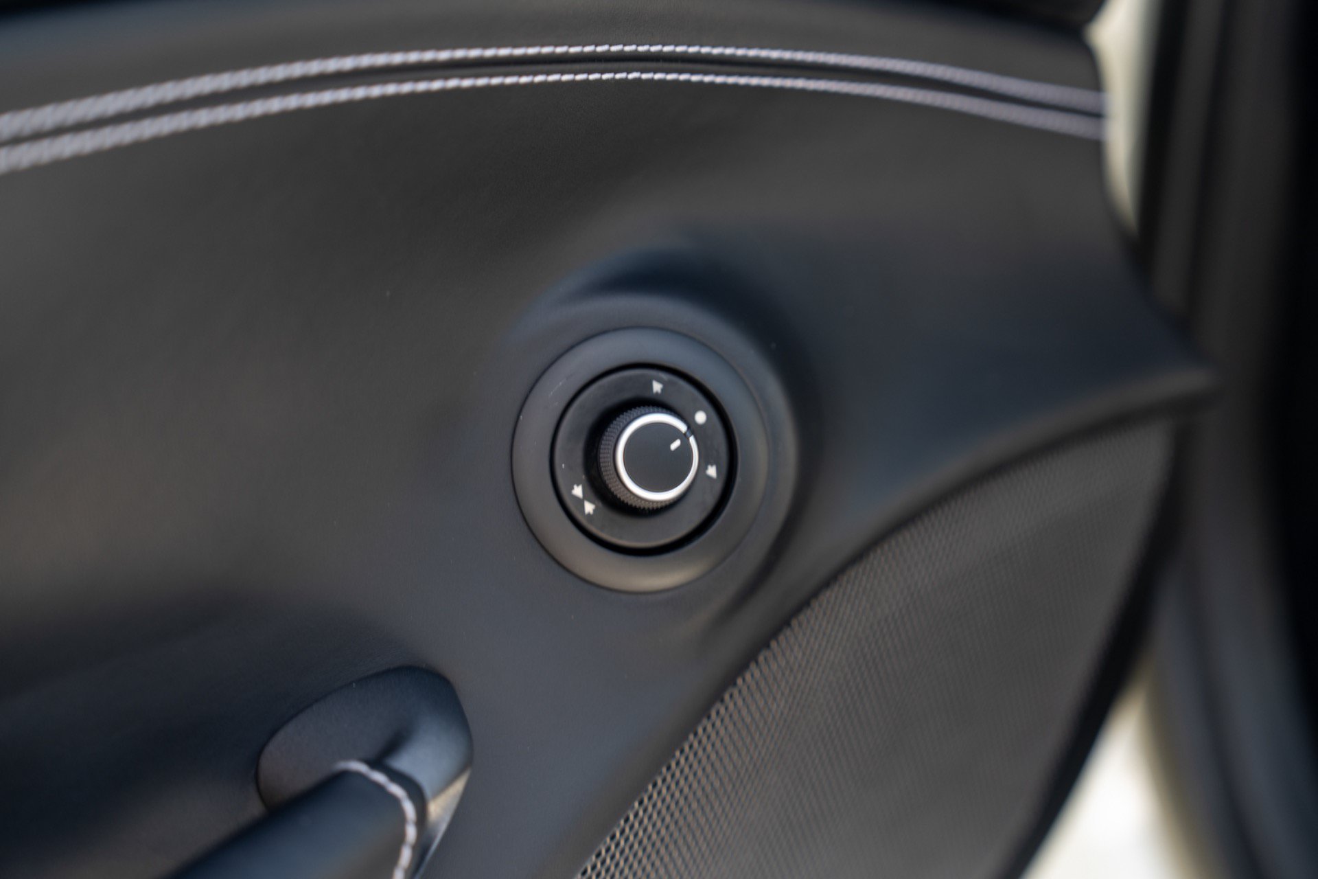 Used 2019 Ferrari 488 Spider RWD image 37