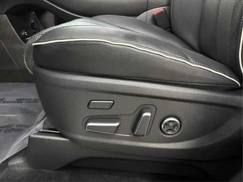 Used 2023 Hyundai Palisade Limited AWD/4WD image 24