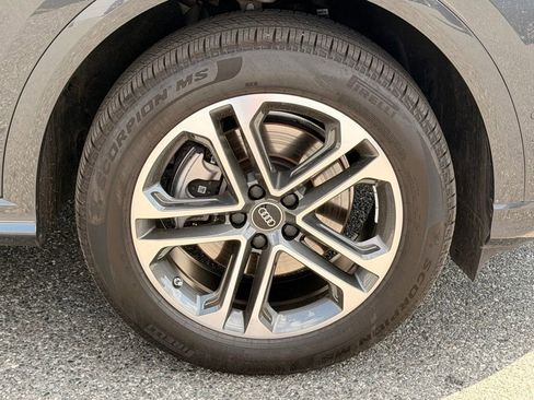 Certified 2025 Audi Q5 Premium w/ Convenience Package AWD/4WD image 22