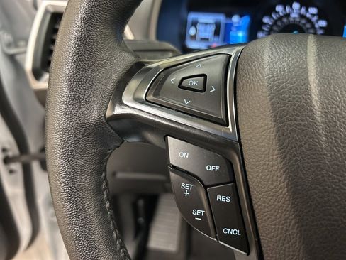 Used 2024 Ford Edge SEL image 21