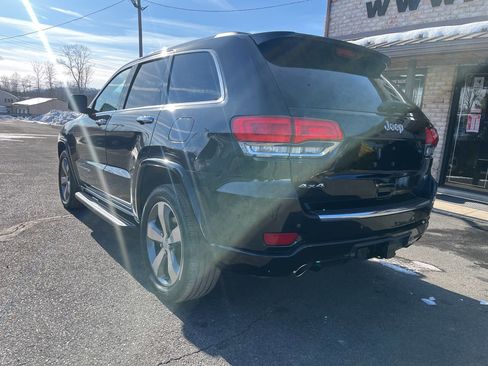 Used 2015 Jeep Grand Cherokee Overland w/ Advanced Technology Group image 8