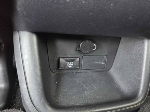 Used 2015 Toyota Highlander Limited AWD/4WD image 24