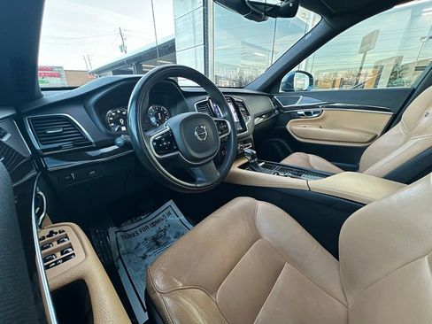 Used 2018 Volvo XC90 T5 Momentum w/ Convenience Package image 15