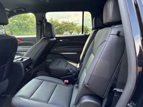 New 2026 Chevrolet Traverse Z71 w/ Driver Confidence Package image 24