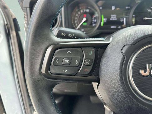 Used 2024 Jeep Wrangler Unlimited Rubicon 4xe AWD/4WD image 30