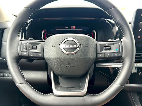 New 2026 Nissan Pathfinder SL FWD image 18