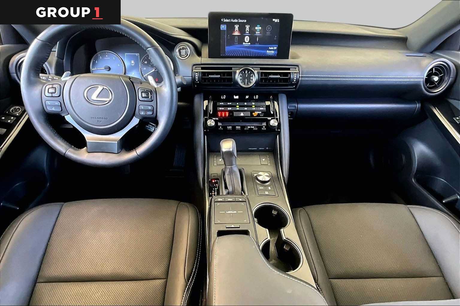 Used 2025 Lexus IS 350 F Sport RWD image 13