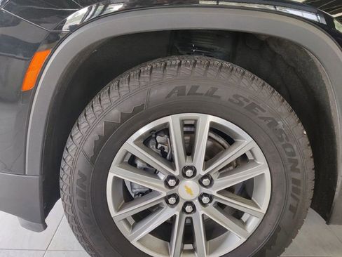 Used 2023 Chevrolet Traverse LT w/ LPO, Floor Liner Package image 8
