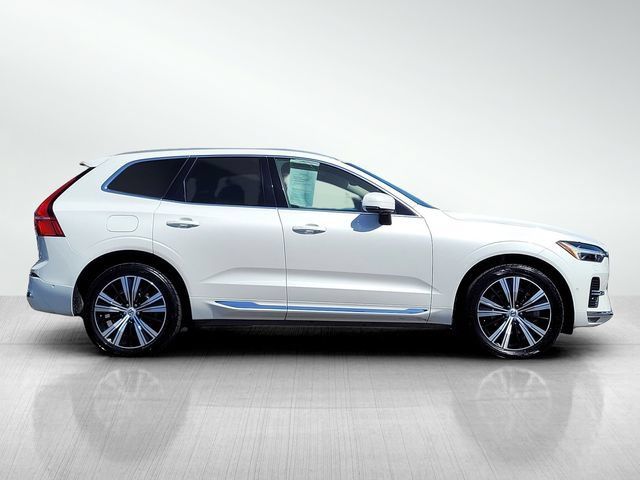 Used 2022 Volvo XC60 B6 Inscription w/ Advanced Package AWD/4WD image 3
