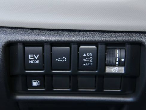 Used 2025 Subaru Forester Limited AWD/4WD image 31