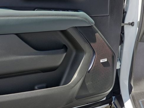 New 2026 GMC Yukon XL AT4 image 30