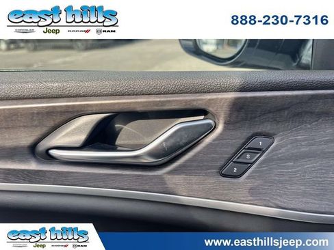 Certified 2024 Jeep Grand Cherokee Limited image 22