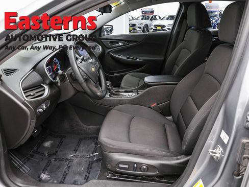 Used 2024 Chevrolet Malibu RS FWD image 13