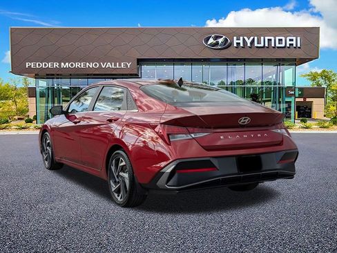 Certified 2024 Hyundai Elantra SEL w/ Convenience Package image 6