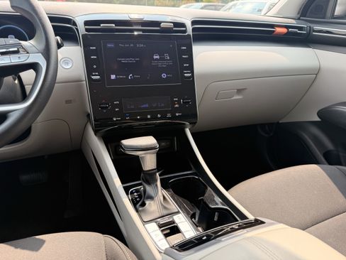 Used 2024 Hyundai Tucson SEL FWD image 28