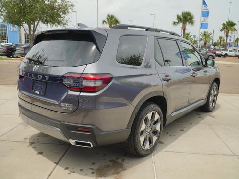 New 2026 Honda Pilot Elite image 5