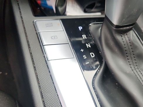 Used 2024 Hyundai Elantra SEL FWD image 20