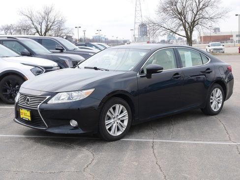 Used 2015 Lexus ES 350 w/ Premium Package image 2