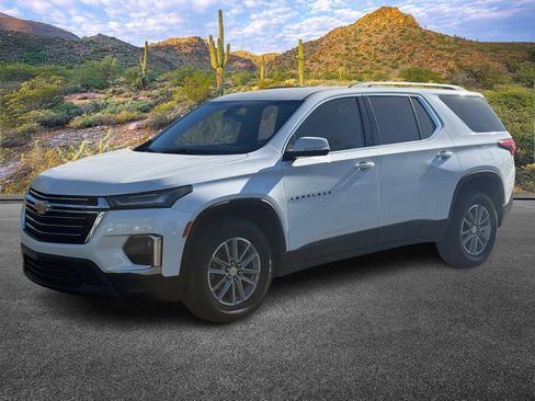 Used 2023 Chevrolet Traverse LT image 9