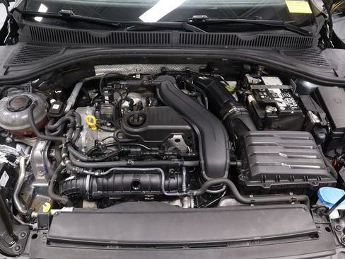 Used 2024 Volkswagen Jetta SE FWD image 13