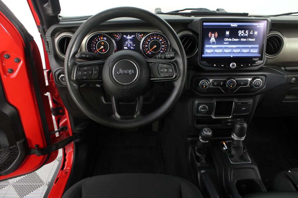 Used 2021 Jeep Wrangler Unlimited Sport AWD/4WD image 10