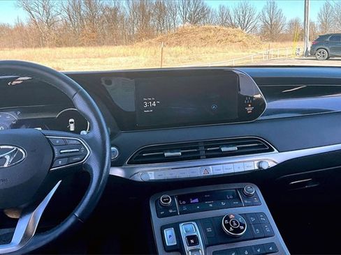 Used 2022 Hyundai Palisade Calligraphy image 9