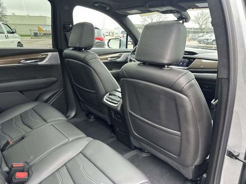 Certified 2025 Cadillac XT6 Premium Luxury w/ Platinum Package AWD/4WD image 57