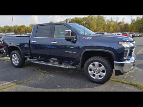 Used 2022 Chevrolet Silverado 2500 LTZ w/ LTZ Premium Package image 4