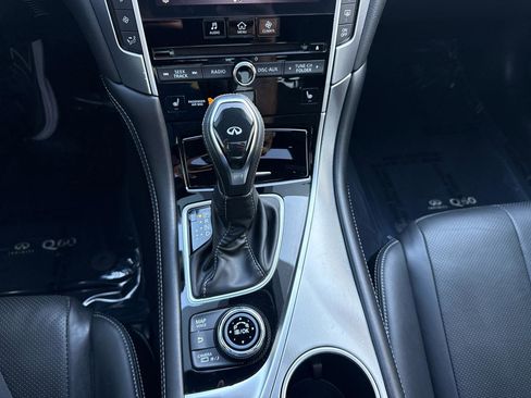 Used 2021 INFINITI Q60 3.0t Luxe w/ Essential Package AWD/4WD image 29