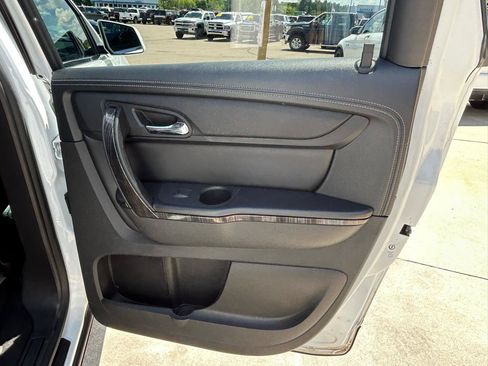 Used 2016 GMC Acadia SLT AWD/4WD image 16