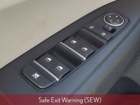 Used 2022 Kia Forte LXS w/ LXS Technology Package image 12