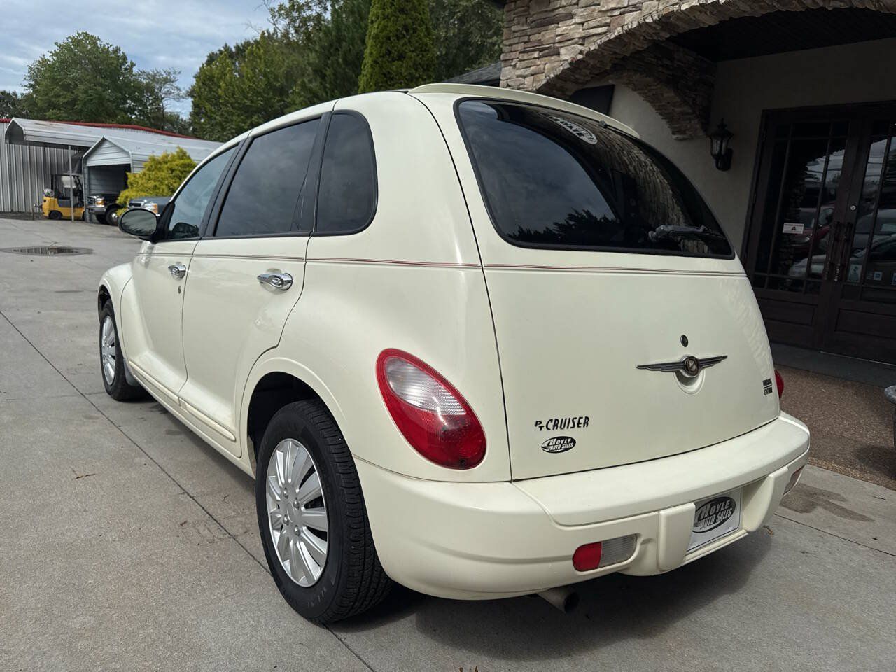 Used 2007 Chrysler PT Cruiser Touring FWD image 3