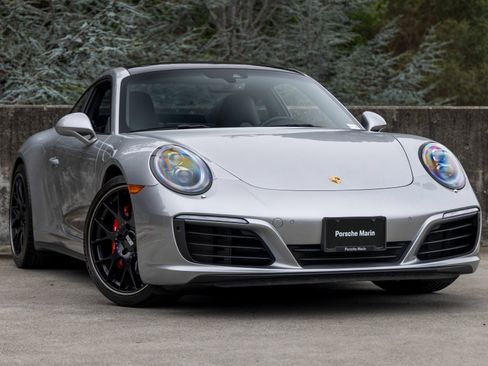 Certified 2017 Porsche 911 Carrera 4S image 6