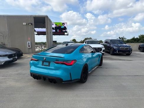 Used 2022 BMW M4 Competition w/ M Carbon Exterior Package RWD image 3