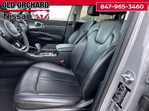 Used 2023 Kia Sorento SX AWD/4WD image 10