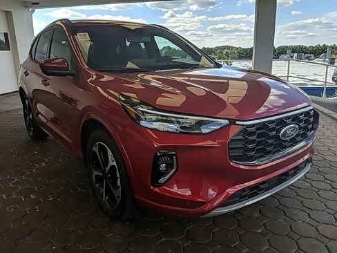 Certified 2023 Ford Escape ST-Line Elite image 3