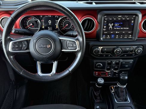 Used 2021 Jeep Gladiator Rubicon AWD/4WD image 9