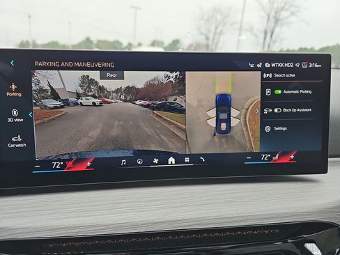 New 2026 BMW 330i Sedan w/ Premium Package image 25