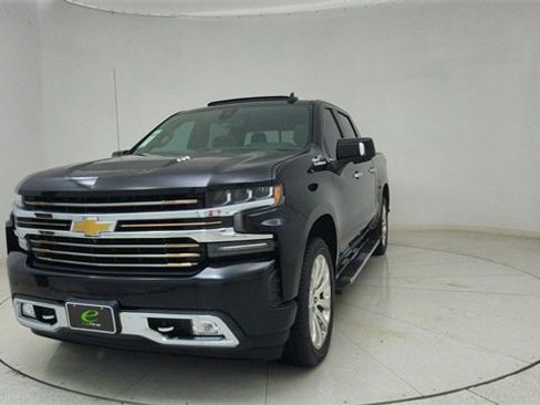 Used 2021 Chevrolet Silverado 1500 High Country w/ Technology Package image 68
