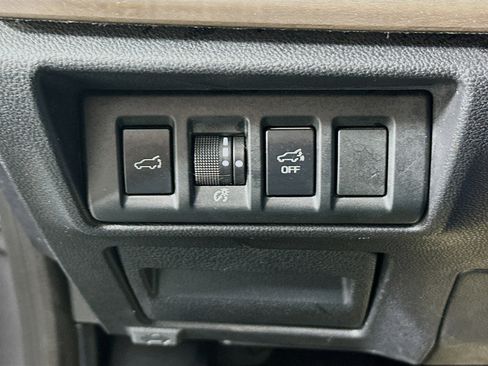 Used 2020 Subaru Outback Onyx Edition XT w/ Tech Package 2 AWD/4WD image 17