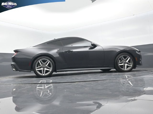 Used 2024 Ford Mustang Coupe RWD image 24