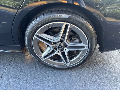 Used 2020 Mercedes-Benz C 300 4MATIC Sedan image 8