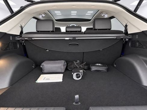 Used 2024 Hyundai Ioniq 5 Limited AWD/4WD image 14