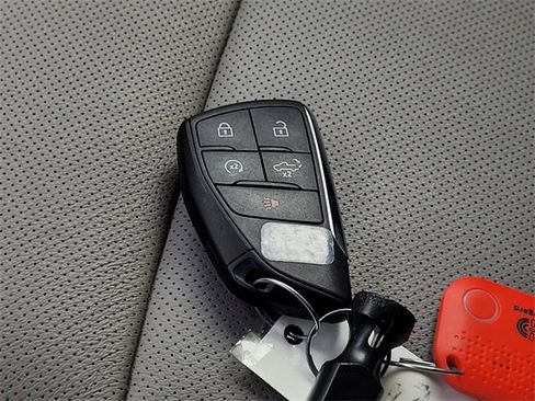 Used 2023 GMC Sierra 1500 SLT image 25