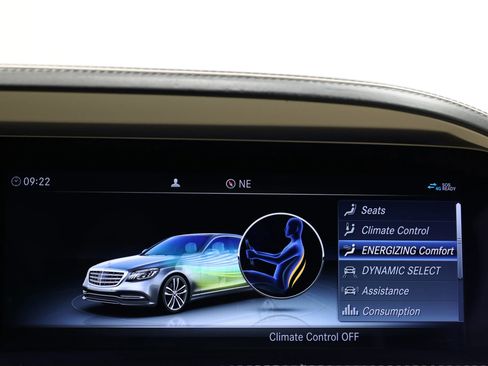 Used 2018 Mercedes-Benz Maybach S 560 4MATIC image 28