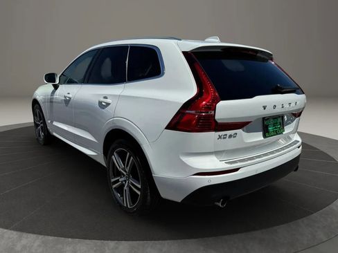Used 2021 Volvo XC60 T5 Momentum w/ Premium Package FWD image 7