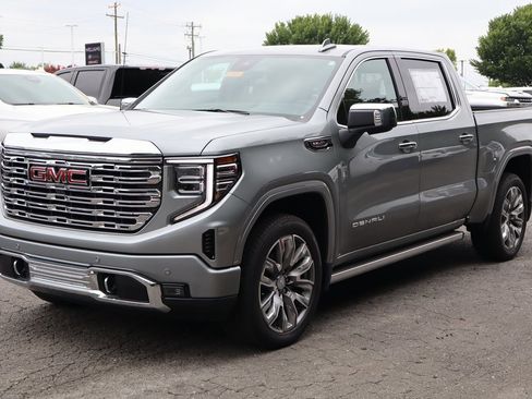 New 2025 GMC Sierra 1500 Denali image 2